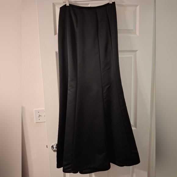 Tadashi Shoji Dresses & Skirts - Tadashi Shoji Black Maxi Skirt Formal Evening  Cocktail A Line Long Sz 8 NWT